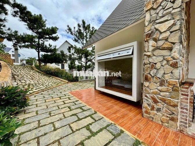 CHO THUÊ VILLA 3PN, PHONG CÁCH GỖ, VIEW RỪNG THÔNG - ANKROET ĐÀ LẠT