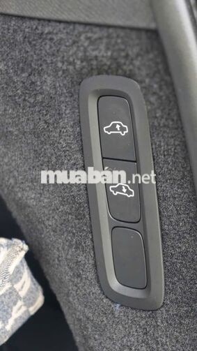 Volvo XC90 2018 7 chỗ Bạc Tự động