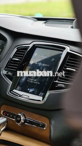 Volvo XC90 2018 7 chỗ Bạc Tự động