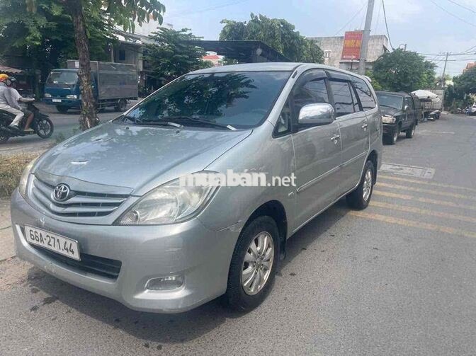 Toyota Innova 2009 G 7 chỗ Bạc