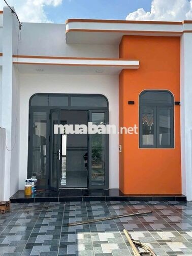 nhà cấp 4 giá 1ty199tr 3 phòng ngủ có thổ cư đường nhựa 8m