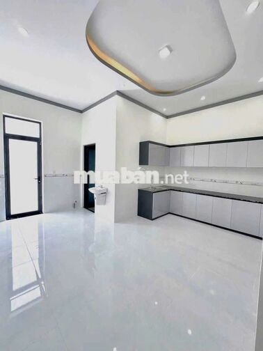 nhà cấp 4 giá 1ty199tr 3 phòng ngủ có thổ cư đường nhựa 8m