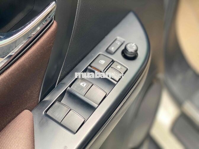 Toyota Fortuner 2019 2.4G MT Trắng 77000km