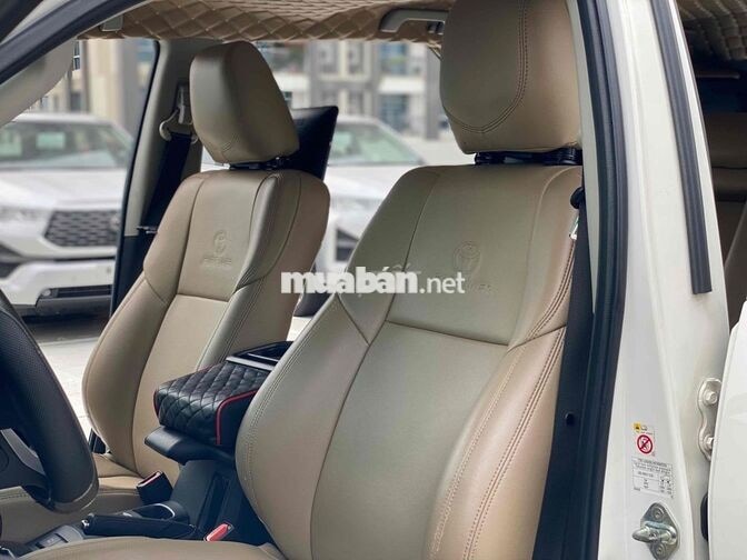 Toyota Fortuner 2019 2.4G MT Trắng 77000km