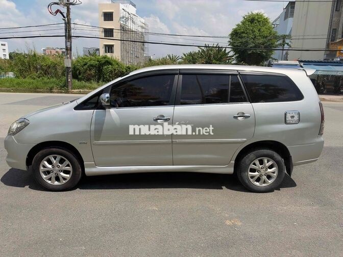 Toyota Innova 2007 2.0G Số sàn 8 chỗ Ghi-bạc