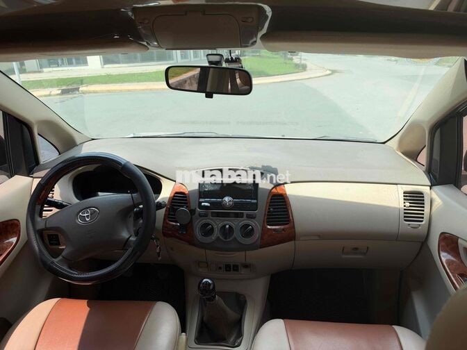 Toyota Innova 2007 2.0G Số sàn 8 chỗ Ghi-bạc