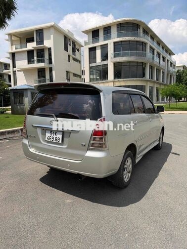 Toyota Innova 2007 2.0G Số sàn 8 chỗ Ghi-bạc