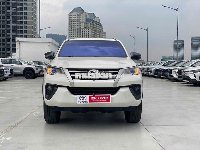 Toyota Fortuner 2019 2.4G MT Trắng 77000km