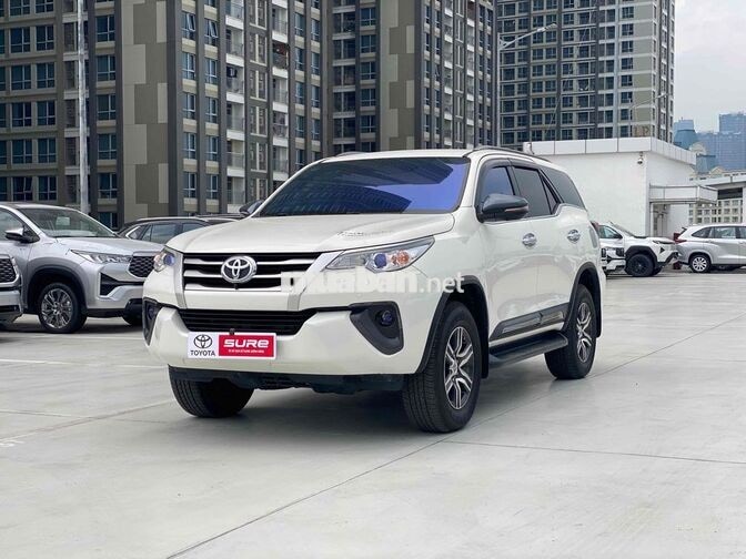 Toyota Fortuner 2019 2.4G MT Trắng 77000km