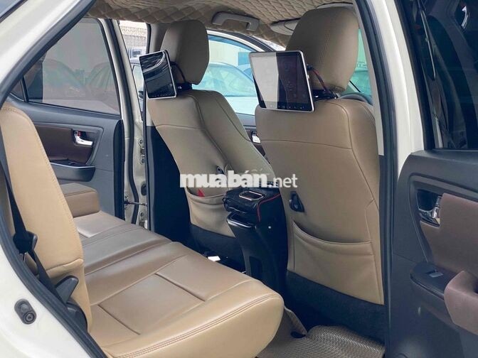 Toyota Fortuner 2019 2.4G MT Trắng 77000km