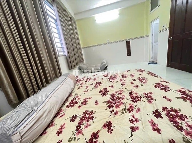Cho thuê nhà số 279 Diên Hồng, Phường 1, Bình Thạnh, DT 30m2, 2 lầu