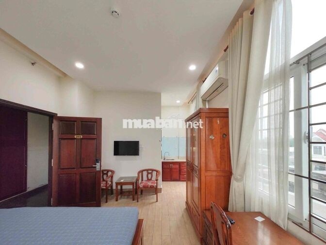 Studio ban công siêu đẹp, view thoáng mát đường Phạm Hùng - Giá rẻ