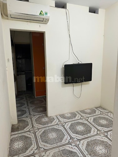 Chính chủ cho thuê nhà riêng, DT 32 m2, ngõ 385 Đội Cấn, Ba Đình
