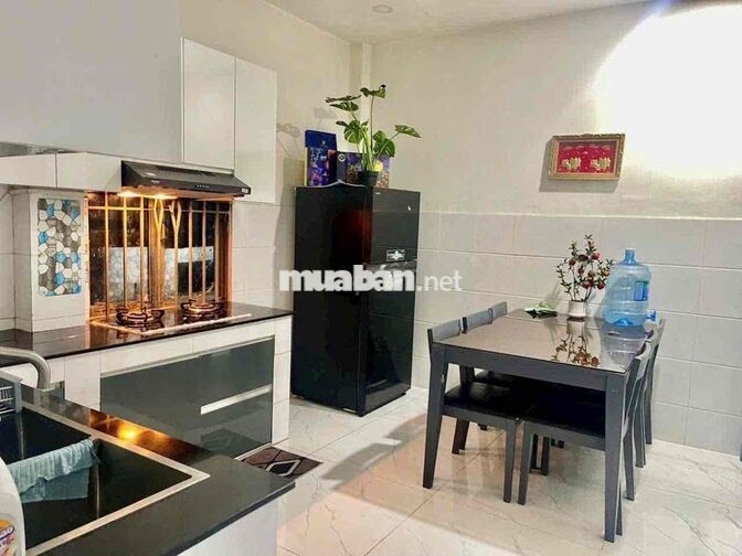 Cho thuê Nhà Nguyên Căn Mt Hẻm Xe hơi Quận 7. liền kề Phú Mỹ Hưng