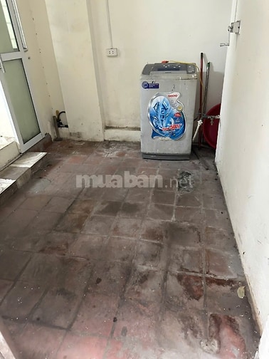 Chính chủ cho thuê nhà riêng, DT 32 m2, ngõ 385 Đội Cấn, Ba Đình