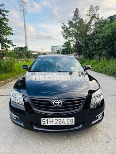 Toyota Camry 3.5Q 5 chỗ đen tự động