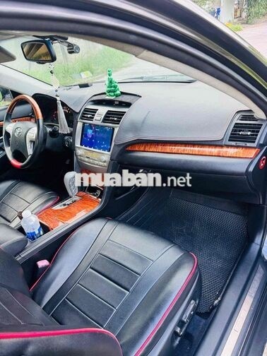 Toyota Camry 3.5Q 5 chỗ đen tự động