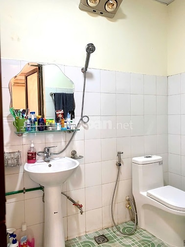 cho thuê nhà nguyên căn 3.5 tầng  ngõ 129 Trương Định, Quận Hoàng Mai