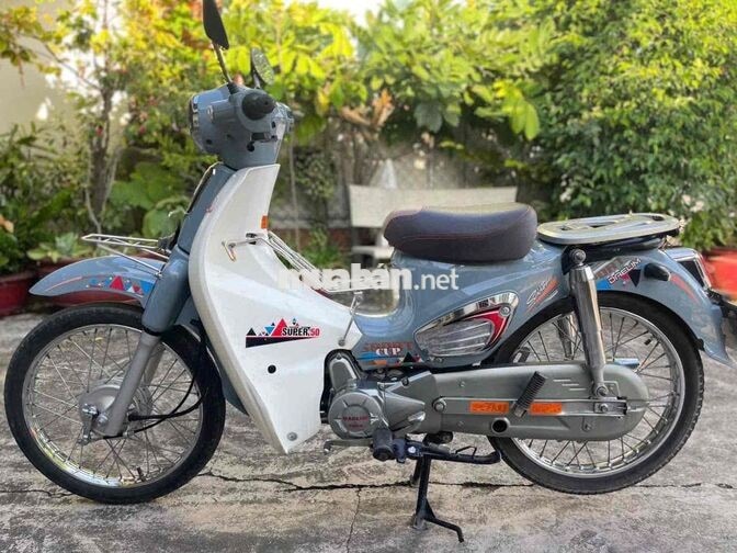 Daelim Cub 50cc Xám trắng