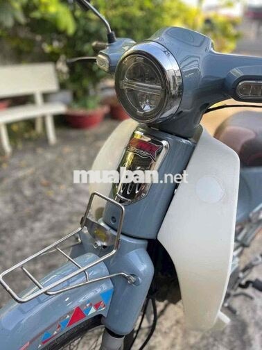 Daelim Cub 50cc Xám trắng