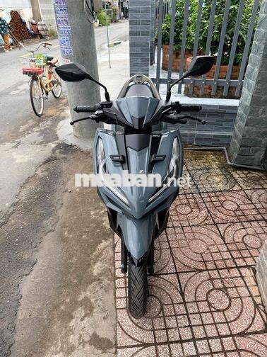 Honda Vario 125 2023 Xám 2.300 km