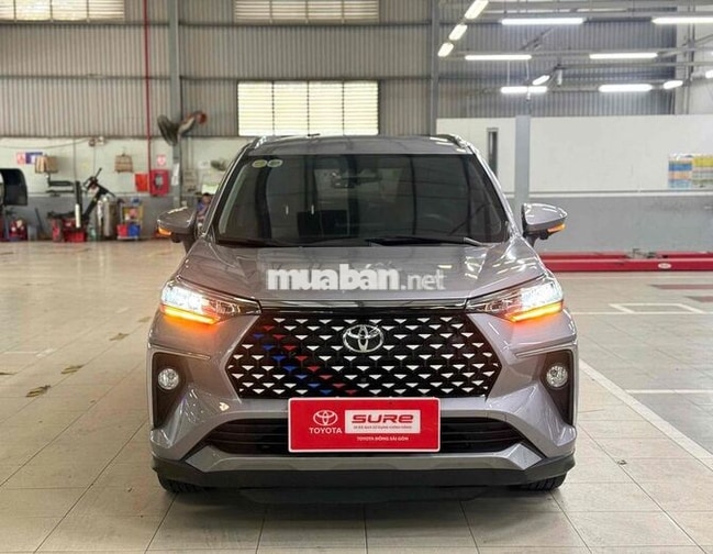 VELOZ CROSS TOP 2025 20,000km - LH CÒN GIẢM GIÁ
