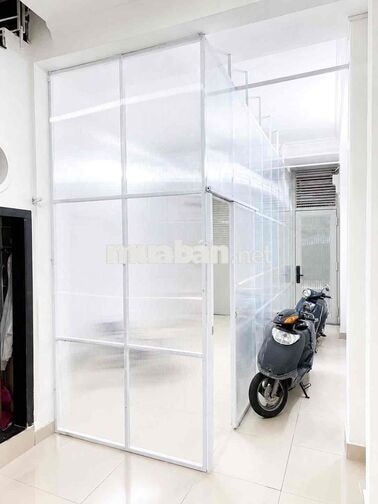Cho thuê mbkd mặt tiền Nguyễn Minh Hoàng, Tân Bình