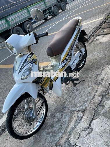 SYM Angela 50cc màu Trắng vàng