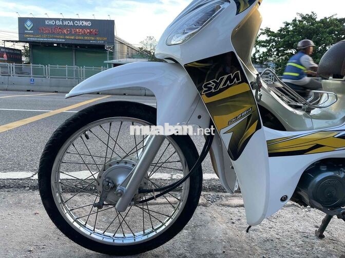 SYM Angela 50cc màu Trắng vàng