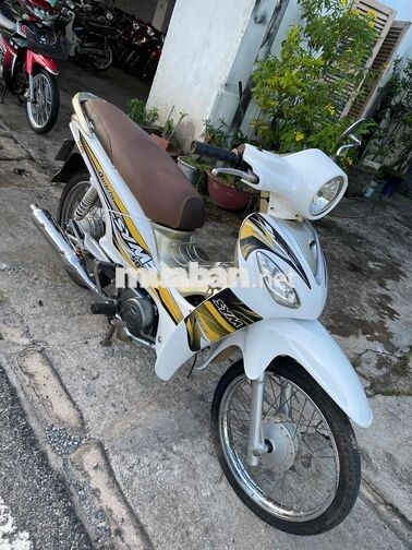 SYM Angela 50cc màu Trắng vàng