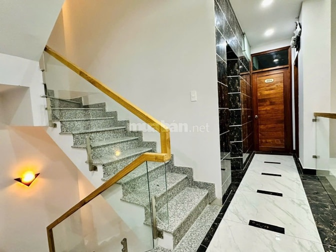 Toà Nhà MT 541 Lạc Long Quân, dt:8x21m, 7 Tầng, HDT 143 Tr/Th, 57,5tỷ