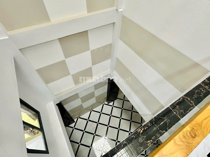 Toà Nhà MT 541 Lạc Long Quân, dt:8x21m, 7 Tầng, HDT 143 Tr/Th, 57,5tỷ