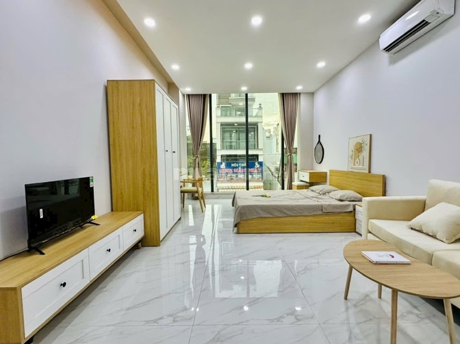 Toà Nhà MT 541 Lạc Long Quân, dt:8x21m, 7 Tầng, HDT 143 Tr/Th, 57,5tỷ