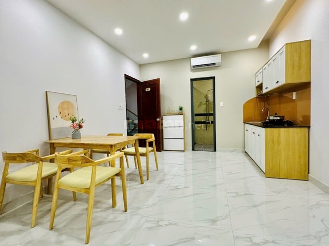 Toà Nhà MT 541 Lạc Long Quân, dt:8x21m, 7 Tầng, HDT 143 Tr/Th, 57,5tỷ