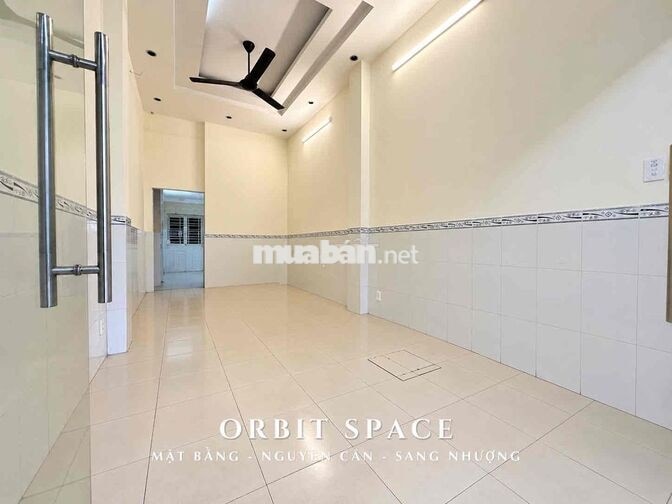 Mặt bằng mặt tiền Nguyễn Trọng Tuyển 50m2 Kinh doanh sạch sẽ cửa hàng