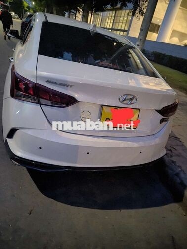 Hyundai Accent Tự động 98407 km trắng