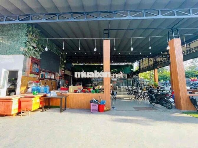 SANG QUÁN GÓC NGÃ 4 KHU TÊN LỬA GIÁ 800 TRIỆU TL