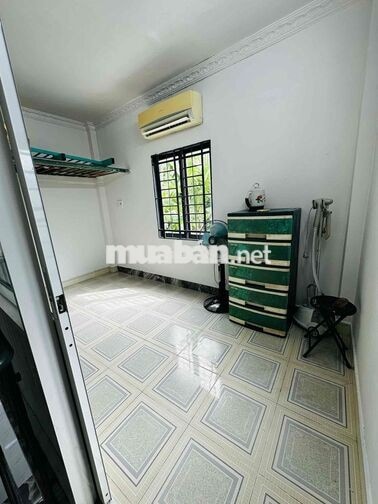 Cho Thuê Nhà Gần chợ Hiệp Bình,/đs 38,p.HBC-3 PN Giá 9tr