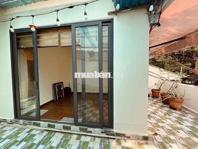 phòng trọ 30m2 đường Nam Kỳ Khởi Nghĩa, Bến Nghé, Q1