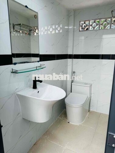 Cho Thuê Nhà Gần chợ Hiệp Bình,/đs 38,p.HBC-3 PN Giá 9tr