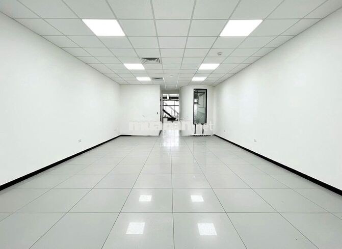 HIẾM!  CHO THUÊ NHÀ Huỳnh Văn Bánh. Q.PN - Hầm Thang Máy - GIÁ CỰC RẺ