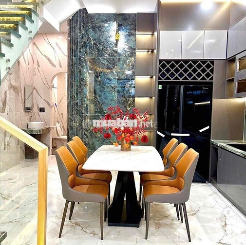 Cho Thuê Nhà 3 Tầng đường Hoàng Châu Kí, Hoà Xuân