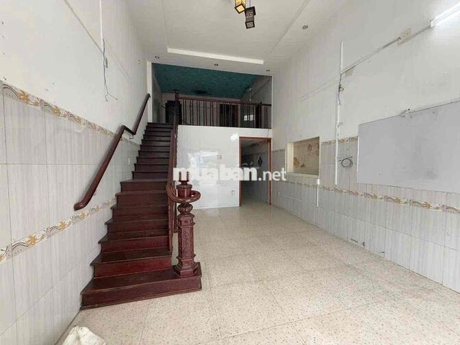 Cho thuê mặt bằng kinh doanh >< Đại học Thủ Dầu Một, Bình Dương