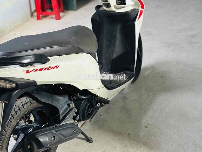 HONDA VISION TRẮNG