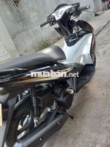 Honda Air Blade 125 Trắng đen