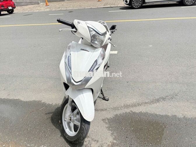 Honda Lead 2015 màu trắng