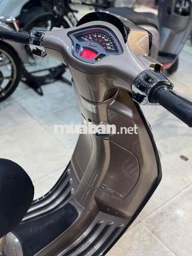 Piaggio Sprint 125 2021 màu Vàng