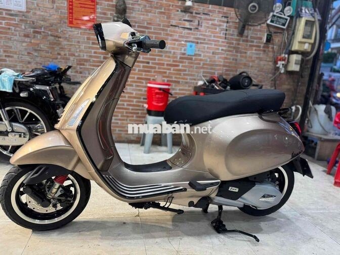 Piaggio Sprint 125 2021 màu Vàng