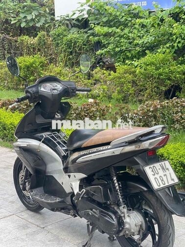Honda Air Blade đen bạc fi tiết kiệm xăng