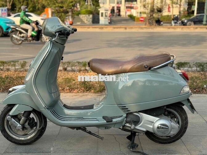 Piaggio Vespa LX màu Xám xe đẹp như mới
